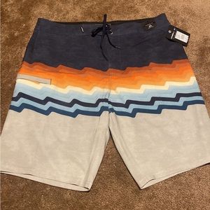 Men’s O’Neil board shorts